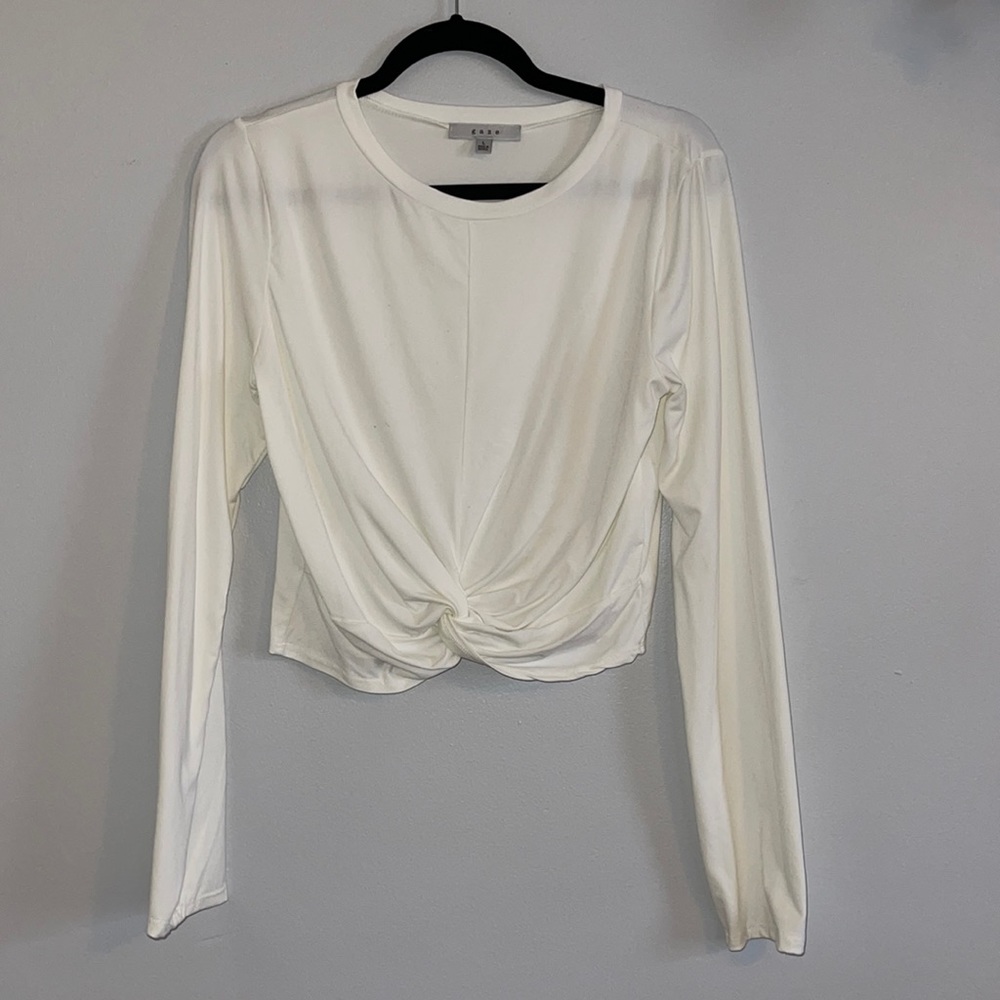 White Twist Front, Long sleeve Crop Top